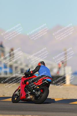 media/Nov-25-2023-TrackXperience (Sat) [[85467fd52f]]/Level 1/Session 6 (Turn 16 Set 2)/